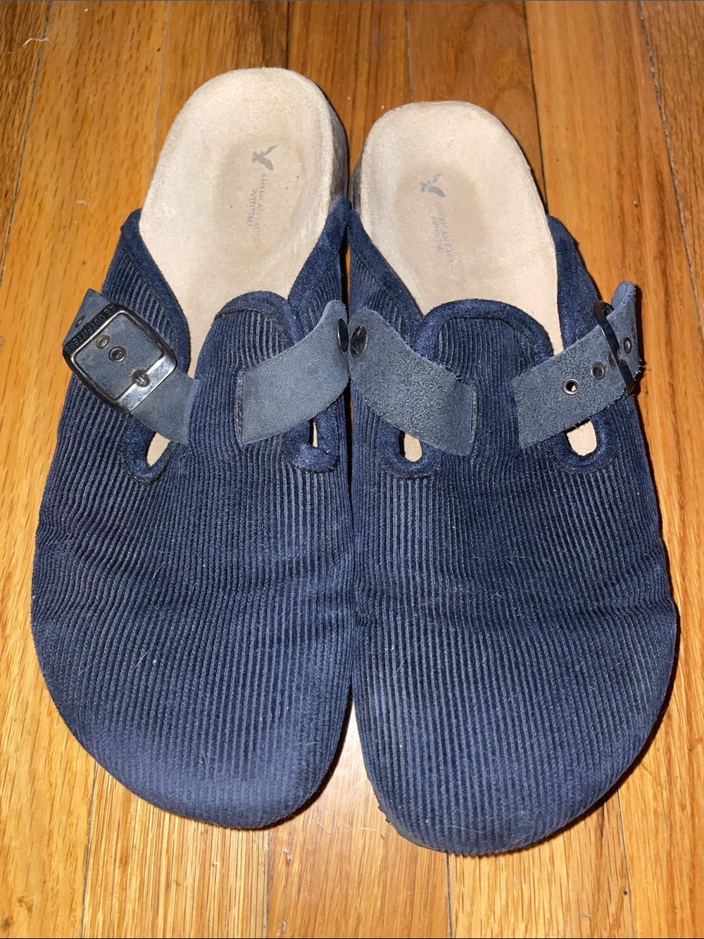 American Eagle Outfitters Black Corduroy Slip-Ons with Buckle Accent. Size 10